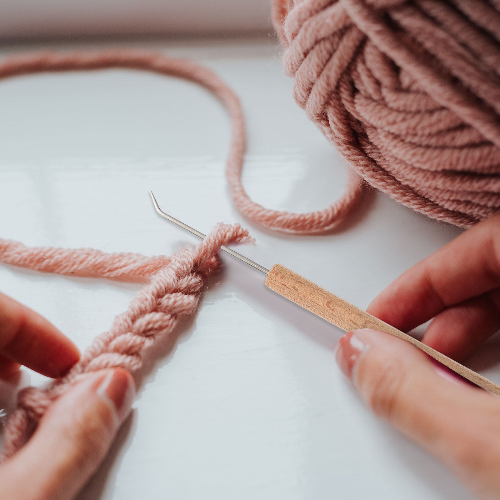 1 stuk: prachtige haaknaalden  - Wooden Crochet Hooks Ergonomic Handle recensie en prijs